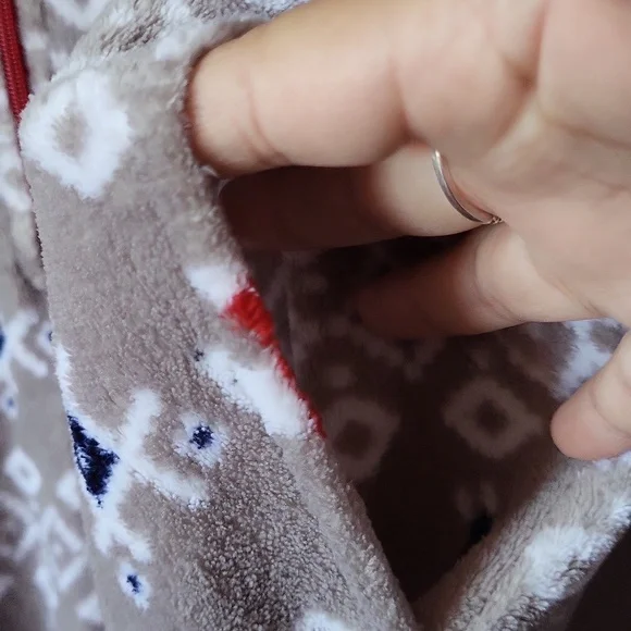 Matching Women's Polarbear Pajamas - Picture 10 of 17